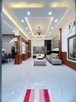 Nhà đẹp liền kề quận 7, 3 lầu, chỉ 5.3 tỷ