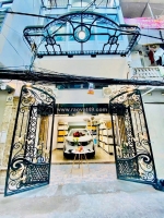 Nhà đẹp ở luôn ở la thành, đống đa diện tích 52m2, 4 tầng, mặt tiền 4.8m, gara