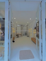 Nhà mặt tiền giá trong hẻm - căn góc 2 mtkd vĩnh viễn ngô gia tự - kd thuận tiện