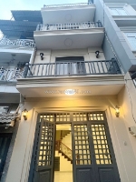 Nhà mới 2 mặt hẻm 3 tầng nở hậu 8m sát đường trần bình trọng p2q5