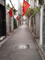 Ô tô đỗ cổng - hàng xóm mipec - giá hạt rẻ - nhà đẹp - sổ đỏ hoa hậu!