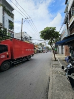 Sát mặt tiền 25  m hẻm rông 5m có sân ngang 6m q4
ngang 5 x 7.35m diện tích sd