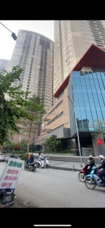 Trống góc mặt bằng salon muốn kết hợp cùng bạn nail mi ,phun xăm