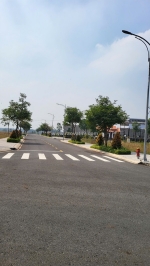 8 suất nội bô king hill bến lức, giá 2,1  tỷ, ck 11%, sổ đỏ sang tên ngay. cđt