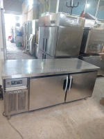 Bàn đông inox 1m8 qua sử dụng