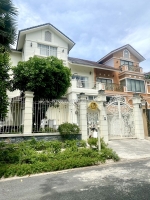 Bán gấp căn biệt thự phú mỹ - vạn phát hưng