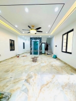 Bán nhà 6 tầng - lô góc 3 thoáng - thang máy - full nội thất - nguyễn văn cừ,