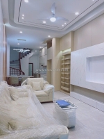 Bán nhà bồ đề - lô góc - 56m - 5 tầng mới cứng - full nội thất - giá 8.98 tỷ