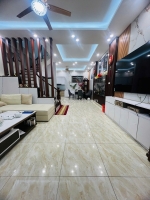 Bán nhà cầu giấy, 5m ra oto tránh, 50m2 x 5t, mt5m, nhỉnh 13 tỷ
