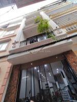 Bán nhà định công thượng - ngõ thông - ô tô tránh - kinh doanh tốt- 8.75 tỷ.