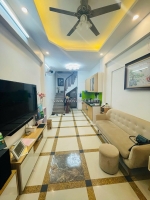 Bán nhà đội cấn - 36m2 x 5t - 6.8 tỷ - nhà đẹp - gần phố - ô tô dừng đỗ ngày đêm