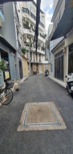 Bán nhà hxh phan tây hồ 40m2, 4 tầng 4 p.ngủ chỉ nhỉnh 8 tỉ