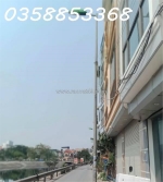 Bán nhà: mặt đường bờ sông, 47m2, kinh doanh, oto đỗ cửa, sổ vuông. nhỉnh 8 tỷ