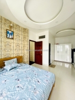 Bán nhà măt tiền to ngang 8m 3 tầng hoàn công - 9,9 tỷ ngay gigamall phạm văn