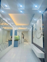 Bán nhà minh khai - 36m nhà mới đẹp - sân để xe rộng - full nội thất - 10m oto