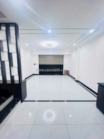 Bán nhà ngõ 23 đường đức diễn 40m2 x 5 tầng, ngõ thông, nhà mới kính koong với