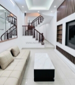 Bán nhà nhân hòa - 35m2- 4 tầng - gần phố - chỉ 6.4 tỷ