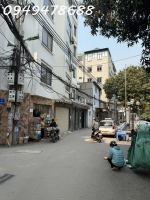 Bán nhà phạm văn đồng - view hồ- ngõ thông- kinh doanh- vài bước chân ra phố-