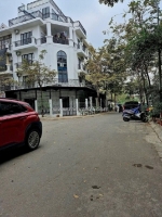 Bán nhà phân lô giảng võ 80m, 5 tầng mặt tiền 4,5m giá 25 tỷ