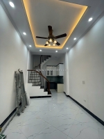 Bán nhà trung tâm phường lĩnh nam  -  giá chỉ hơn 4 tỷ - sổ đỏ trao tay.