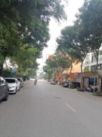 Bạn nhờ bán đất việt hưng - long biên - vỉa hè rộng - vị trí đẹp