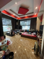 Cần bán ngay nhà mặt phố giải phóng, lô góc, mt 4.7m, 14 tỷ,gần ngã tư xã