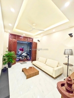 💥💥chỉ nhỉnh 5 tỷ có nhà đẹp hoàng mai ở ngay - 35m 4t phân lô ô tô đỗ gần -