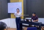 Chiêu sinh khoá học hát karaoke cho các anh chị đi làm tp.hcm