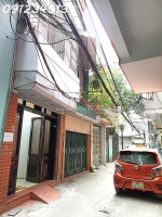 Chính chủ cho thuê nhà nguyên căn tại đê la thành, ngọc khánh, ba đình