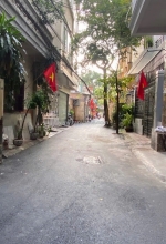 Chuyển công việc cần bán nhà nguyễn xiển 4 tầng- 50m2- mt 4.3m- giá 5.1 tỷ.