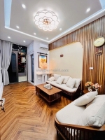 Cực phẩm phố lò đúc 38m2, 3 tầng 4 ngủ đẹp long lanh chỉ 6.88 tỷ hiếm hai bà