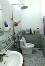 Hiếm, linh trung, thủ đức, hẻm ô tô, gấp bán, 3 tầng mới, dtsd 175m2, giá 7.6ty