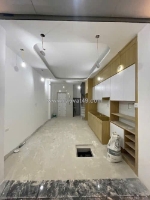 Hoàng hoa thám - nhà mới - 6 tầng - thang máy - gần phố - thoáng - sổ đẹp