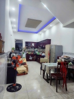 Nhà 4 tầng mới đẹp ở ngay - nguyễn hữu tiến - hẻm xe hơi 4m