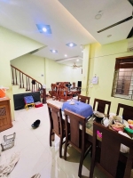 Nhà đẹp ở luôn phố chùa quỳnh 38m - 5 tầng - 3 pn - gía chào 8.8 tỷ