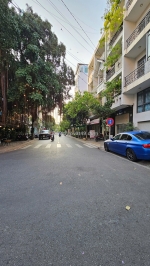 Sát mặt tiền đường mai văn vĩnh tân quy q7
ngang 4 x9.2 m - 3 t có 4 tỷ