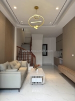 Siêu phẩm nhà việt hưng - ô tô đỗ cổng - nhà mới cứng full nội thất 30mx 5 tầng