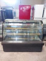 Tủ bánh kem kính cong 1m5 cần thanh lý