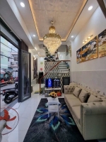 Xe hơi ngũ trong nhà có 1 không 2

căn góc 2 mặt tiền 

diện tích sd 66 m2