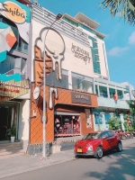 283 phan xích long lớn f 2 phú nhuận.    giá 11,9 tỷ  bớt lộc