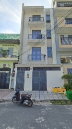 Bán căn hộ dịch vụ 4 lầu hẻm 1 sẹc 10m số 43 đường hiệp bình, hiệp bình phước,