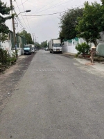 Bán đất mặt tiền 82x71m giá 125 tỷ  đường tiền lân