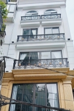 Bán nhà đẹp cổ linh ngõ nông, ô tô đỗ,thang máy 5 tầng- nhỉnh 7tỷ