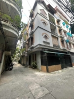 Bán nhà hồ tây 65m2 x 4 tầng - ô tô đỗ cổng - phân lô vip chỉ 13 tỷ