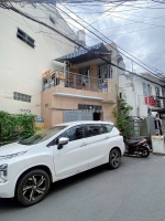 Bán nhà mặt tiền phú nhuận phùng văn cung ngang 4m dài 8m trệt lững lầu.