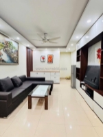 Bán nhà ngõ 8 phố lê quang đạo 48,6m2 x 5 tầng, ngõ thông rộng sát ô tô, với 4