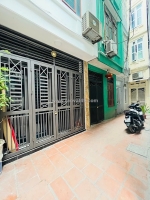 Bán nhà ngõ rộng  ở ngay ngã tư sở 5 tầng 3pn chỉ 6,5 tỷ thanh xuân