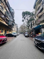 Bán nhà phố lạc trung, ngõ thông rộng ô tô tránh nhau, nhà mới thiết kế hiện