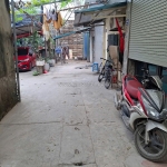 Bán nhà phố tay tựu 35m2 x 5 tầng, ngõ thông rộng ô tô đỗ cửa nhà mới kính