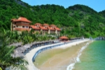 Cẩm nang khám phá bãi biển đẹp ở cát bà cho người lần đầu du lịch